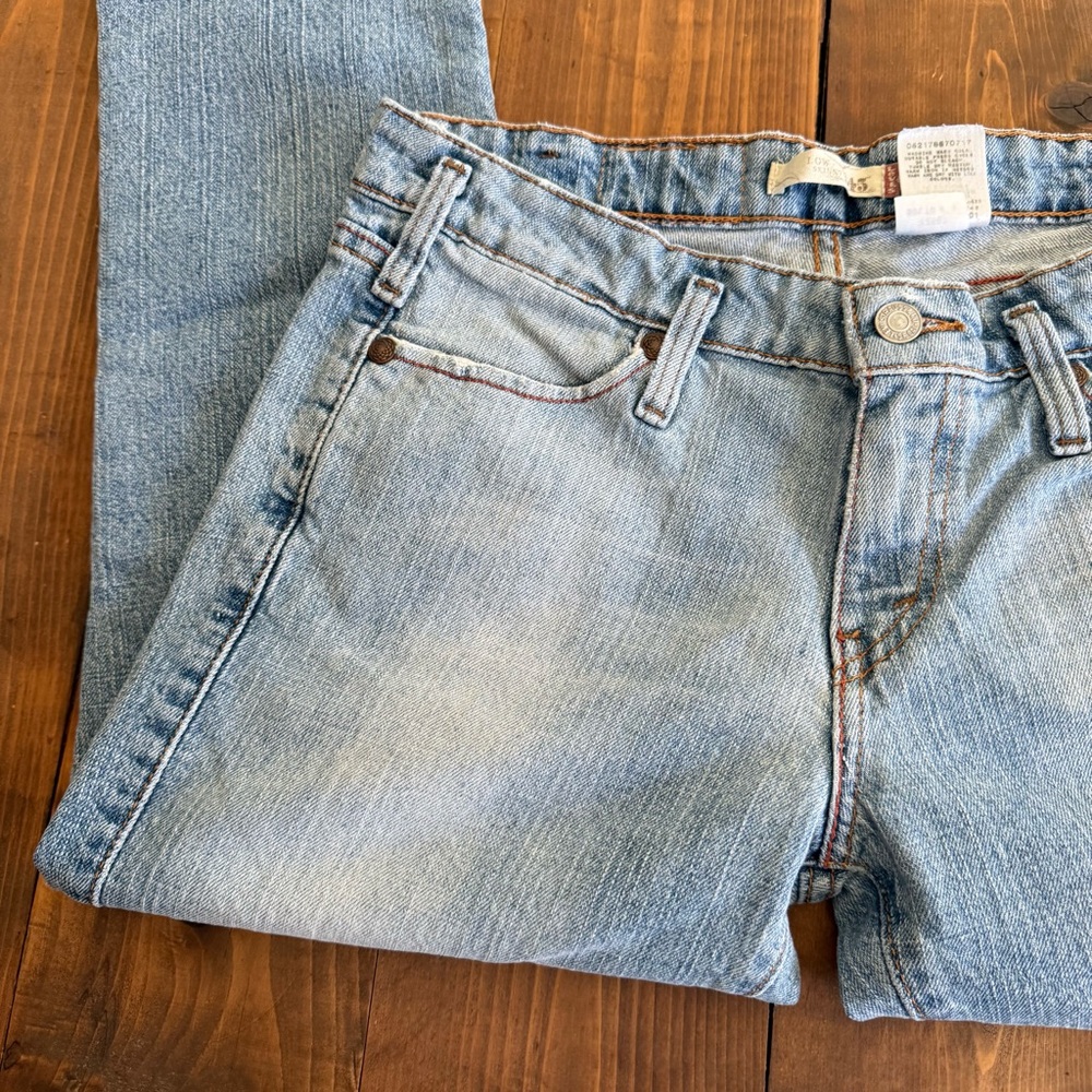 Levi's 545 Light Wash Low Skinny Cropped Denim Jeans - Picture 5 of 12